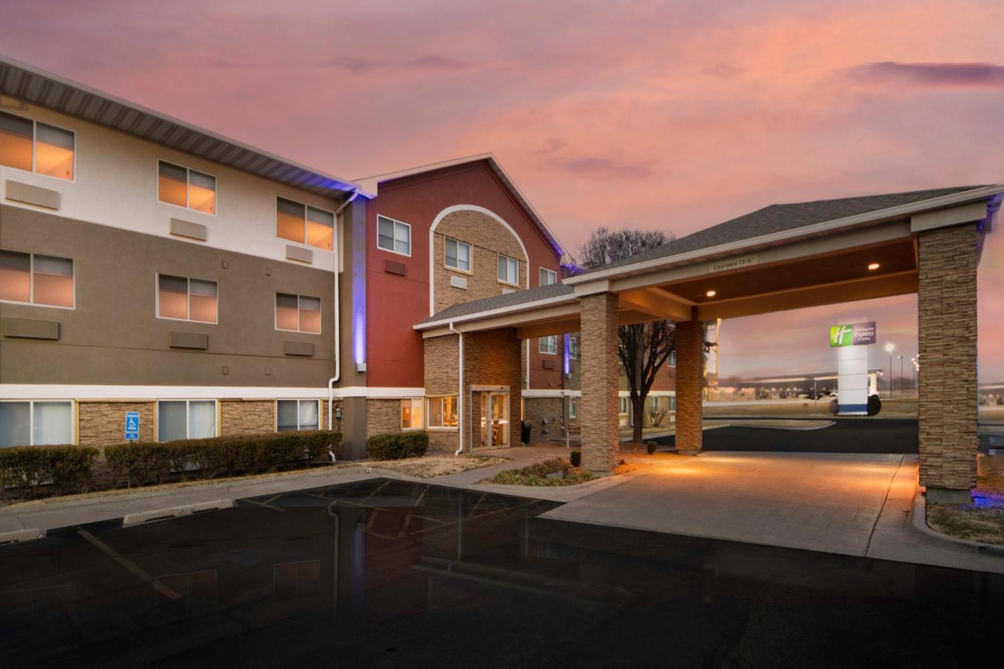 Holiday Inn Express - Canyon By Ihg Экстерьер фото